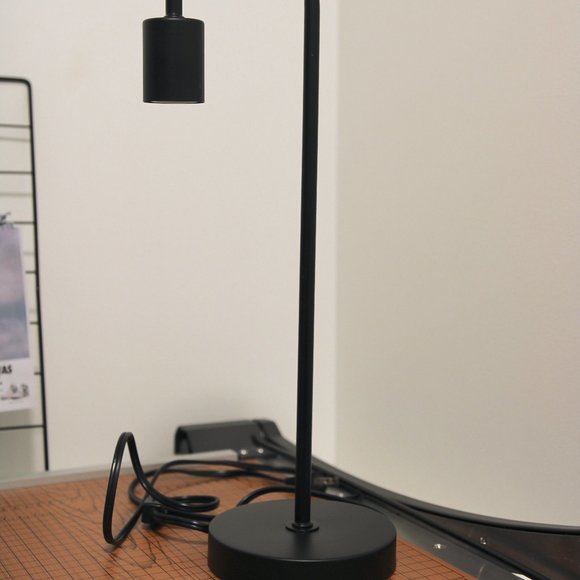 Minimal Black Lamp - Picture 3 of 6